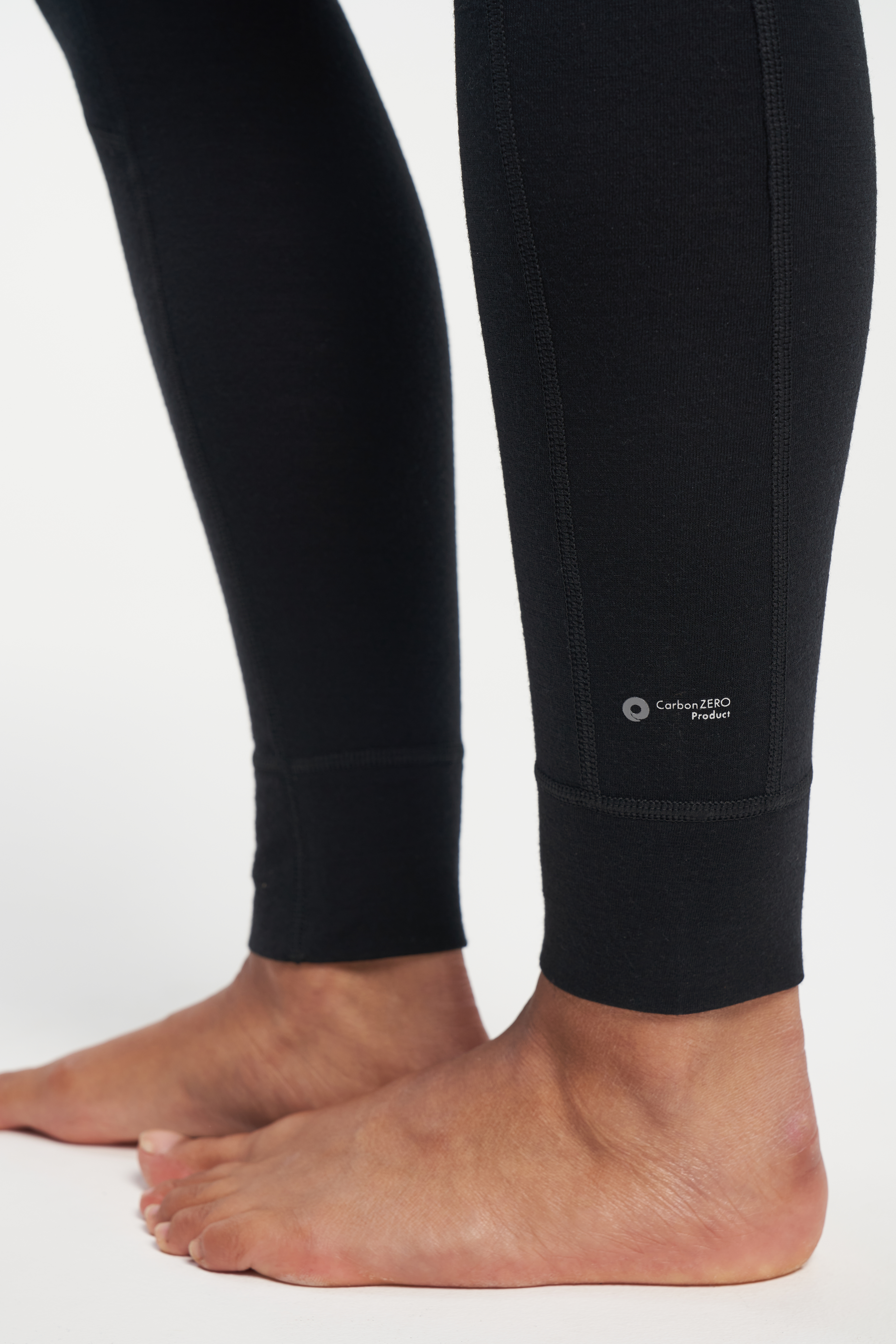 Carbon base outlet layer leggings