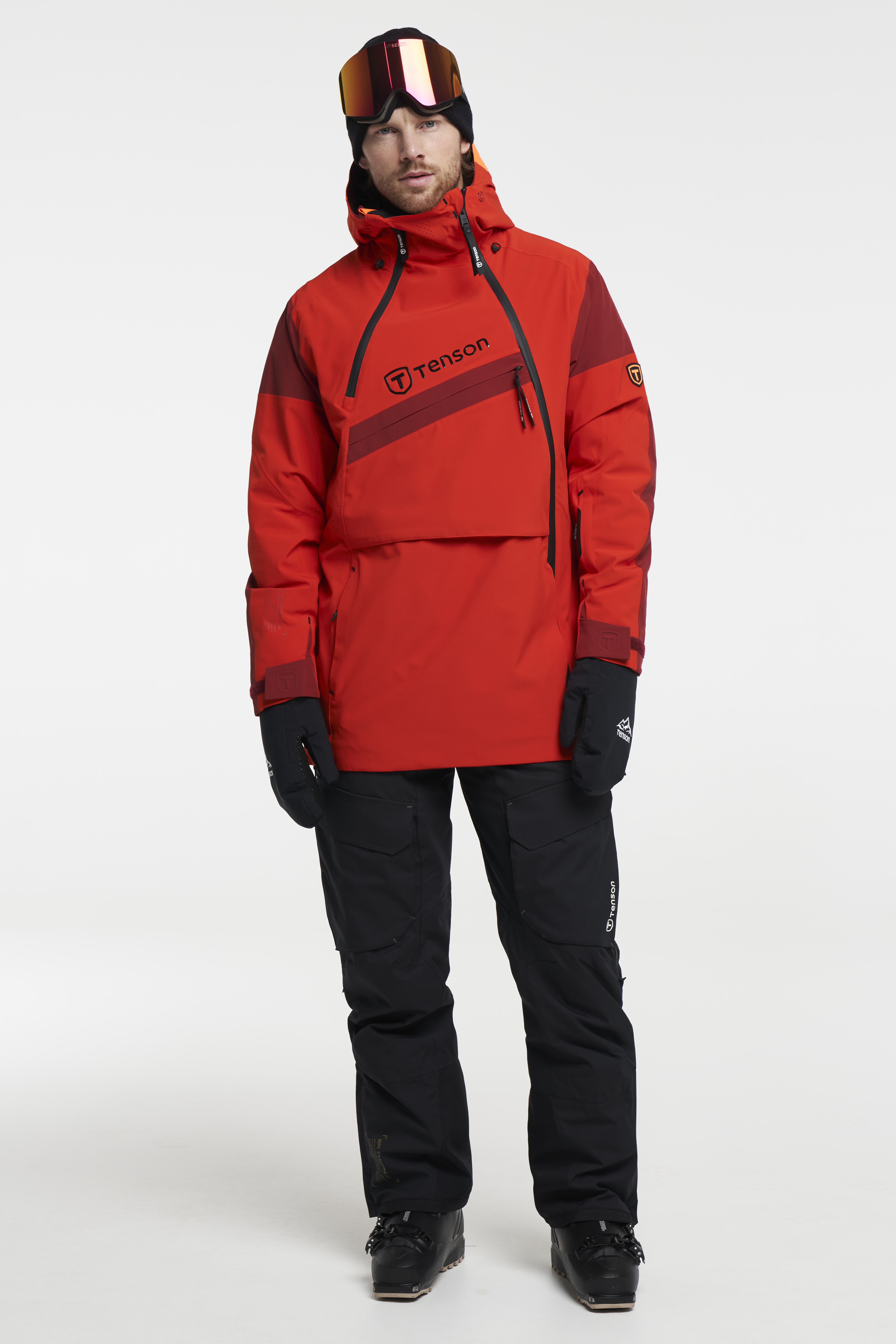 Skiing anorak online