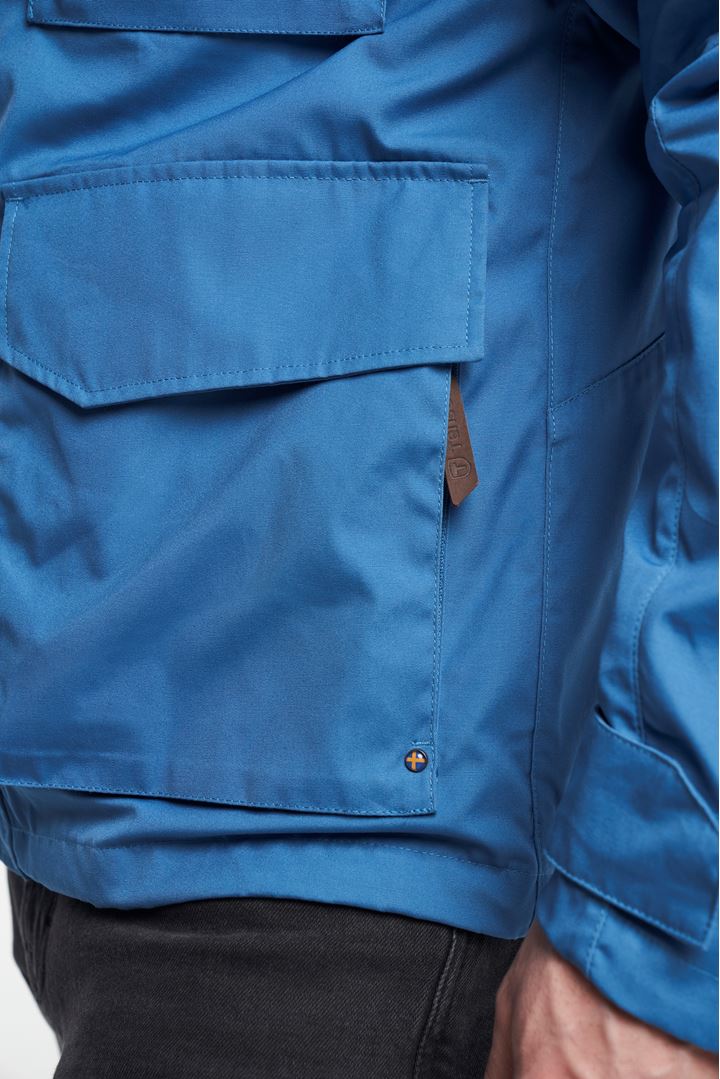 Mt Robson Jacket - Jacket with multiple pockets - Blue