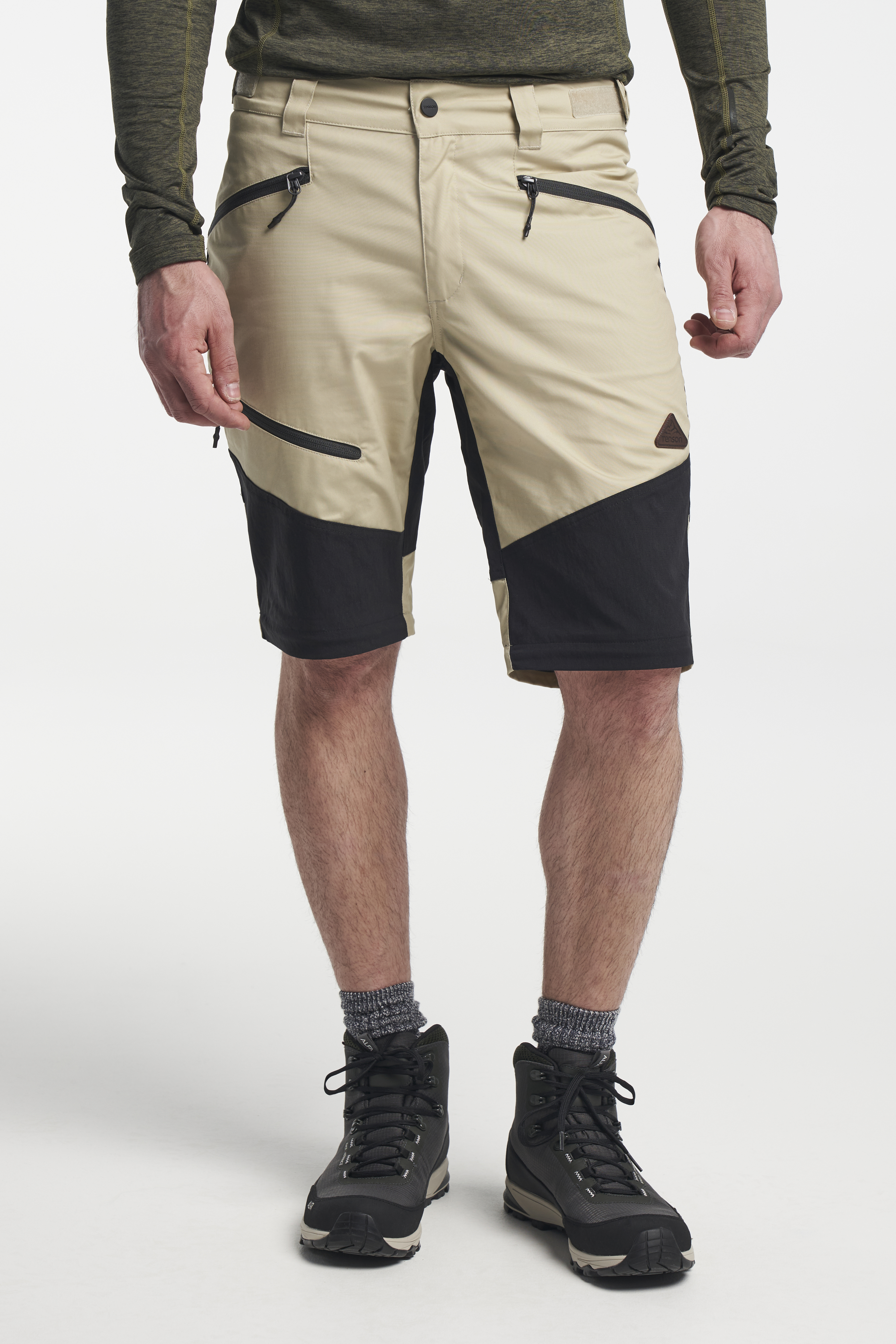 Trousers  Shorts  Men  JACQUEMUS  Official website