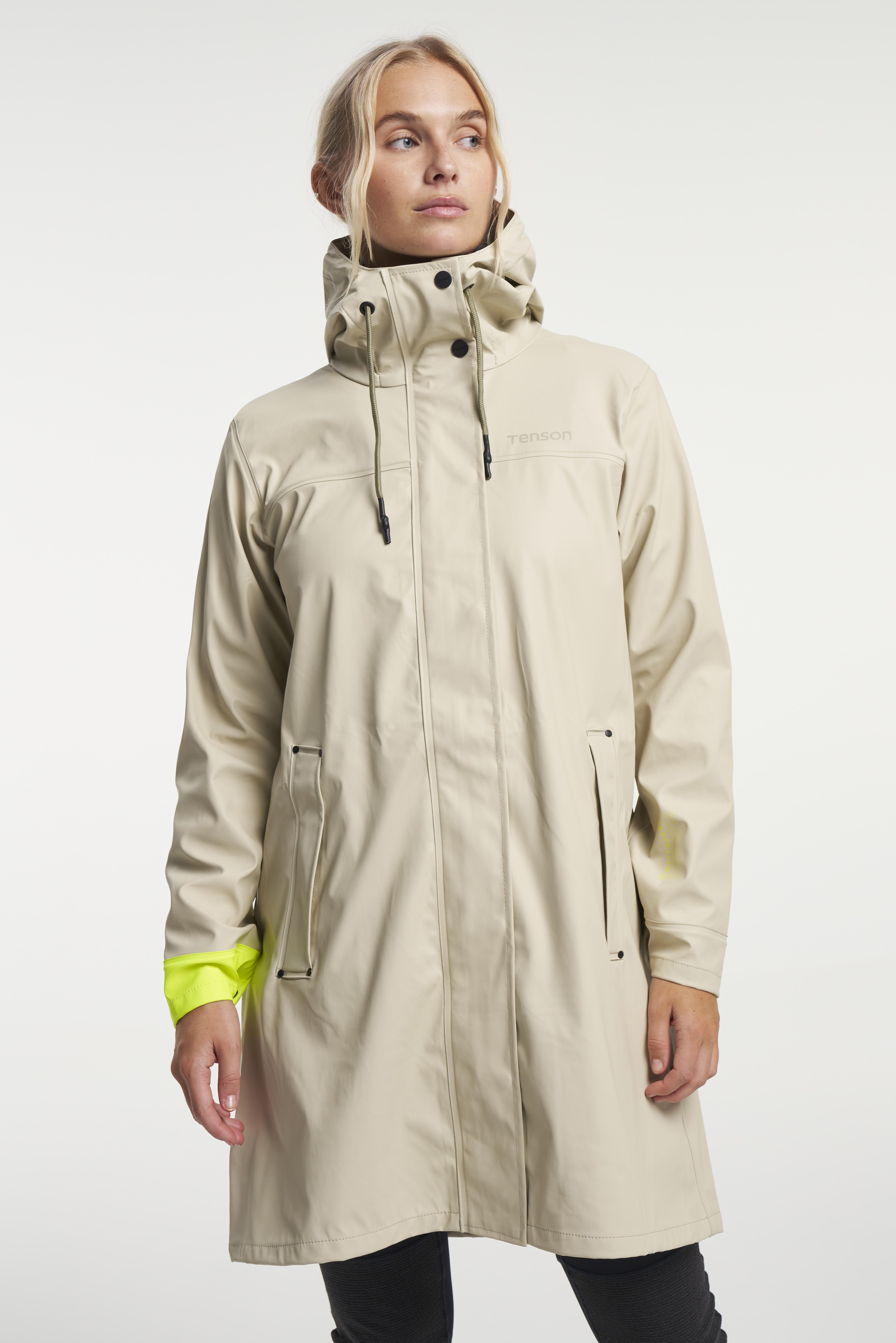 Beige waterproof outlet coat